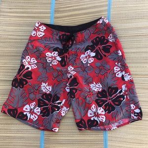 Quiksilver Men's Red Hawaiian Print Shorts Size 31